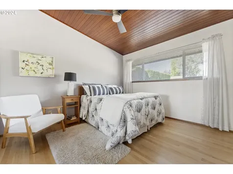2320 Ne 136th Avenue Portland OR 97230