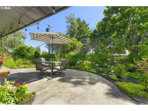 2320 Ne 136th Avenue Portland OR 97230