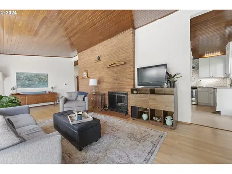 2320 Ne 136th Avenue Portland OR 97230
