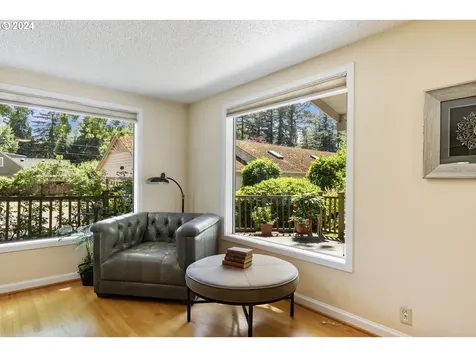 12105 Sw 60th Avenue Portland OR 97219
