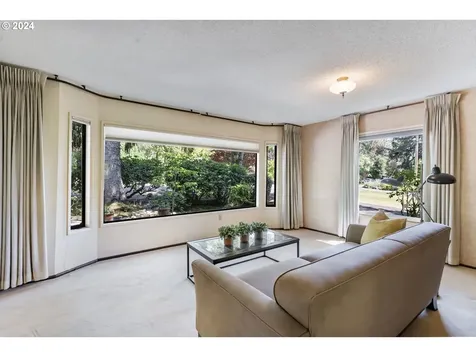 12105 Sw 60th Avenue Portland OR 97219