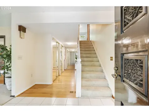 12105 Sw 60th Avenue Portland OR 97219