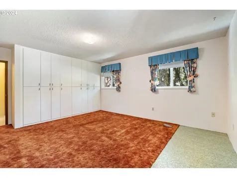 12105 Sw 60th Avenue Portland OR 97219