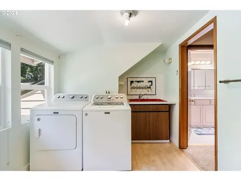 12105 Sw 60th Avenue Portland OR 97219