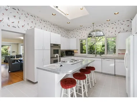 12105 Sw 60th Avenue Portland OR 97219