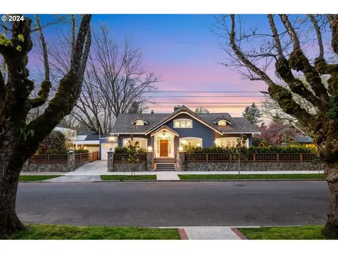1729 Ne Stanton Street Portland OR 97212