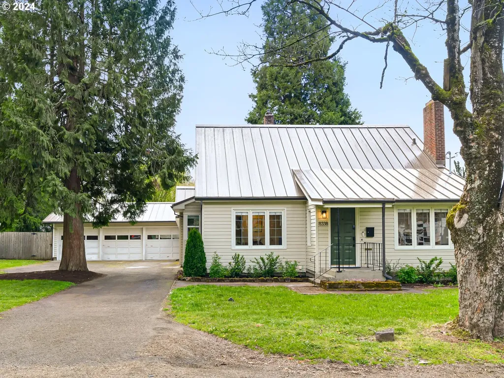8338 Se Mill Street Portland OR 97216