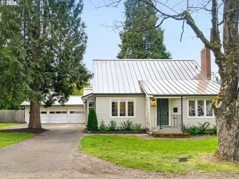 8338 Se Mill Street Portland OR 97216