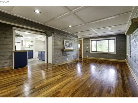 9323 N Bristol Avenue Portland OR 97203