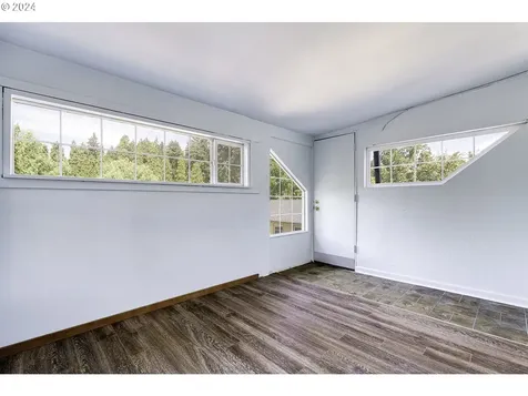 9323 N Bristol Avenue Portland OR 97203