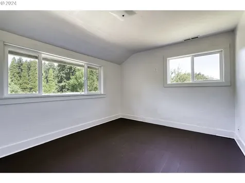 9323 N Bristol Avenue Portland OR 97203