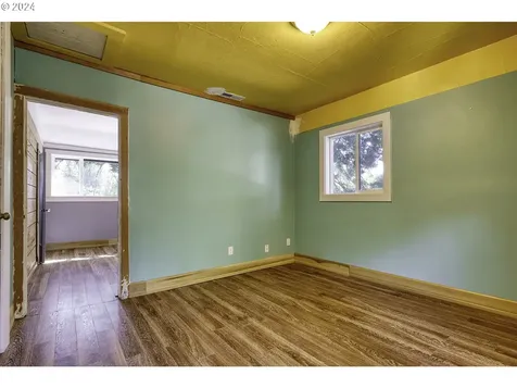 9323 N Bristol Avenue Portland OR 97203