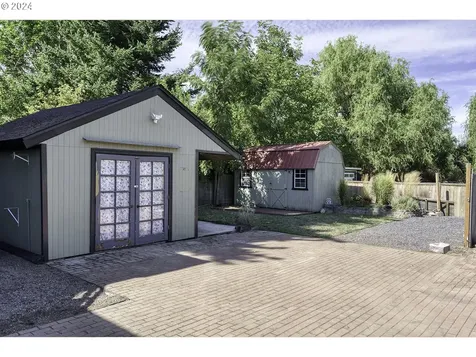 9323 N Bristol Avenue Portland OR 97203