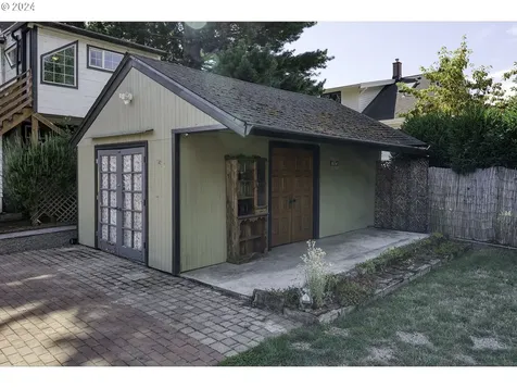 9323 N Bristol Avenue Portland OR 97203