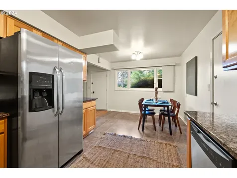 11943 Ne Stanton Street Portland OR 97220