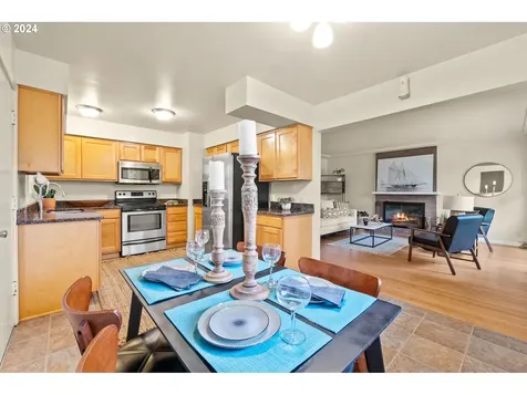 11943 Ne Stanton Street Portland OR 97220