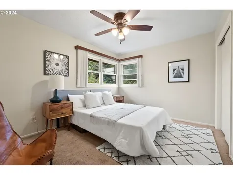11943 Ne Stanton Street Portland OR 97220