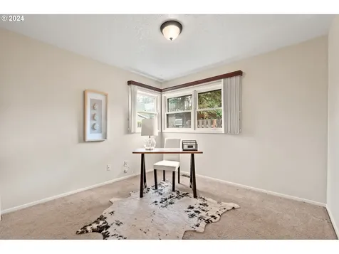 11943 Ne Stanton Street Portland OR 97220