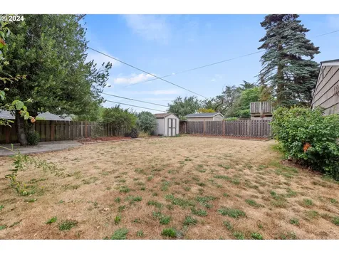 11943 Ne Stanton Street Portland OR 97220
