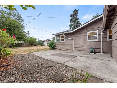 11943 Ne Stanton Street Portland OR 97220