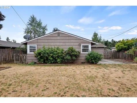 11943 Ne Stanton Street Portland OR 97220
