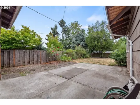 11943 Ne Stanton Street Portland OR 97220