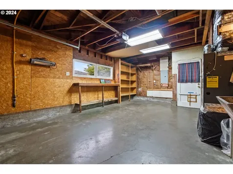 11943 Ne Stanton Street Portland OR 97220