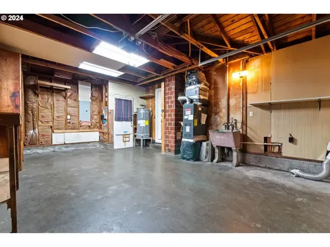 11943 Ne Stanton Street Portland OR 97220