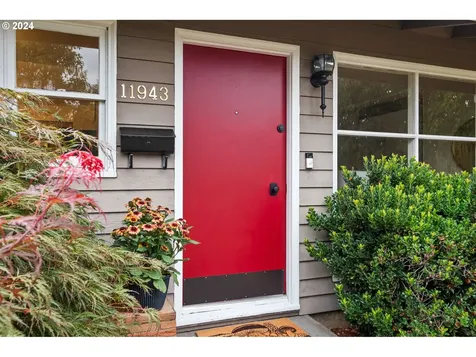 11943 Ne Stanton Street Portland OR 97220