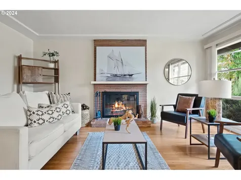 11943 Ne Stanton Street Portland OR 97220