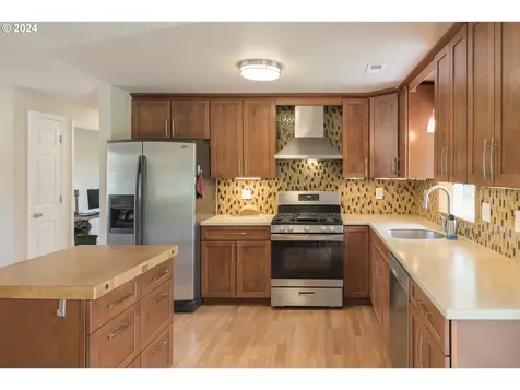 503 Nw 1st Street Warrenton OR 97146