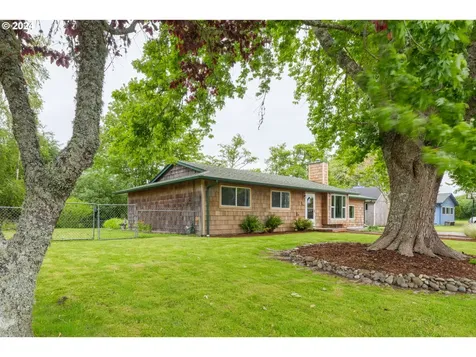 503 Nw 1st Street Warrenton OR 97146