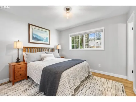 16284 Bonaire Avenue Lake Oswego OR 97035