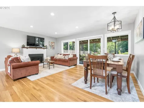 16284 Bonaire Avenue Lake Oswego OR 97035