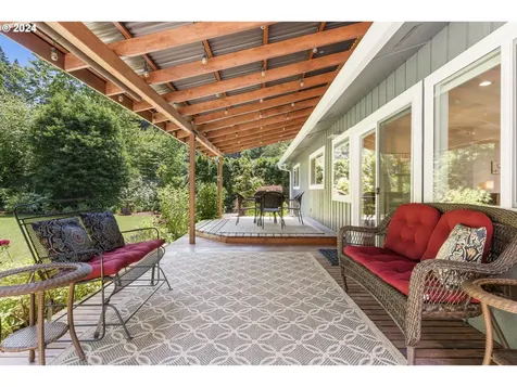 16284 Bonaire Avenue Lake Oswego OR 97035