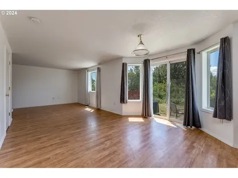 805 N Raven Drive Ridgefield WA 98642