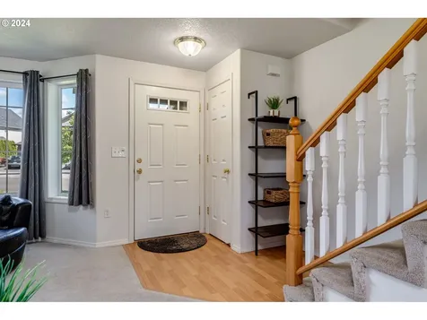 805 N Raven Drive Ridgefield WA 98642