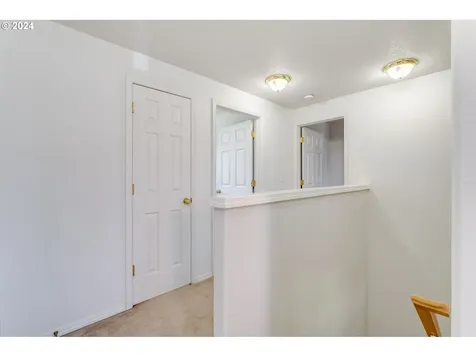 805 N Raven Drive Ridgefield WA 98642