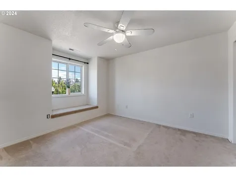 805 N Raven Drive Ridgefield WA 98642