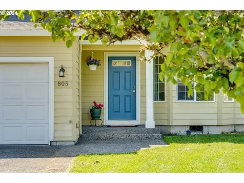 805 N Raven Drive Ridgefield WA 98642