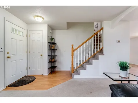 805 N Raven Drive Ridgefield WA 98642