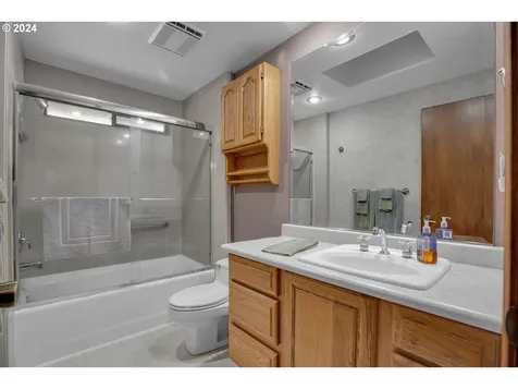 11200 S Forest Ridge Road Oregon City OR 97045