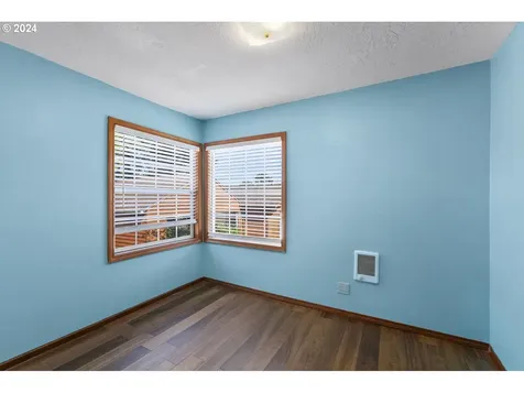 1025 Sw 16th Street Lincoln City OR 97367