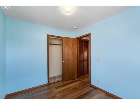 1025 Sw 16th Street Lincoln City OR 97367