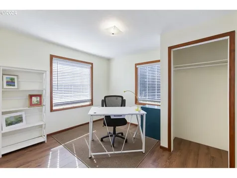 1025 Sw 16th Street Lincoln City OR 97367
