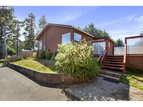 1025 Sw 16th Street Lincoln City OR 97367