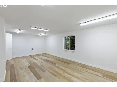1025 Sw 16th Street Lincoln City OR 97367
