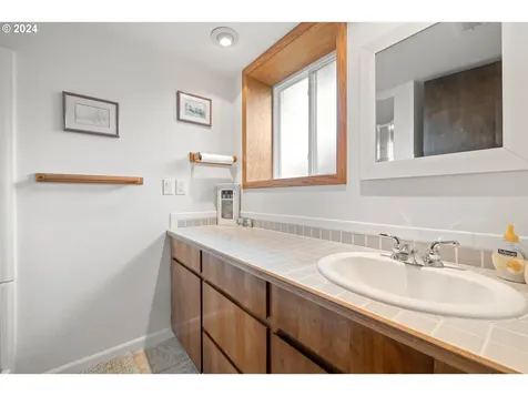 22479 S Penman Road Oregon City OR 97045