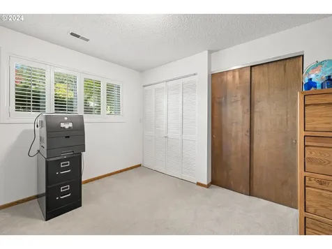 22479 S Penman Road Oregon City OR 97045