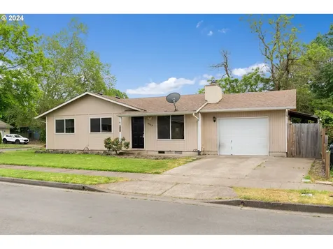 5244 Coetivy Avenue Eugene OR 97402